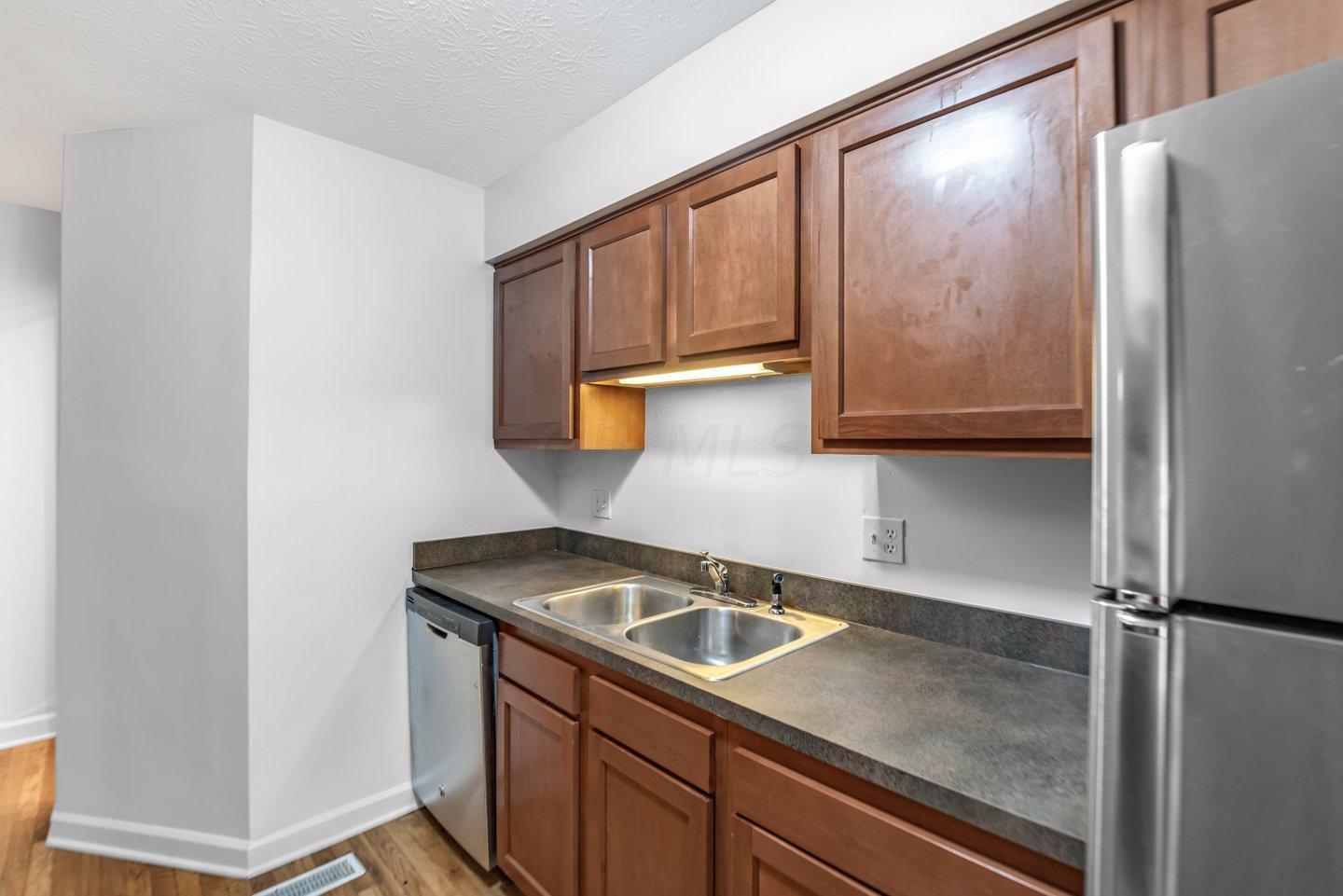 5248 Dierker Road, Unit C Columbus, OH 43220 - Photo 12 of 25