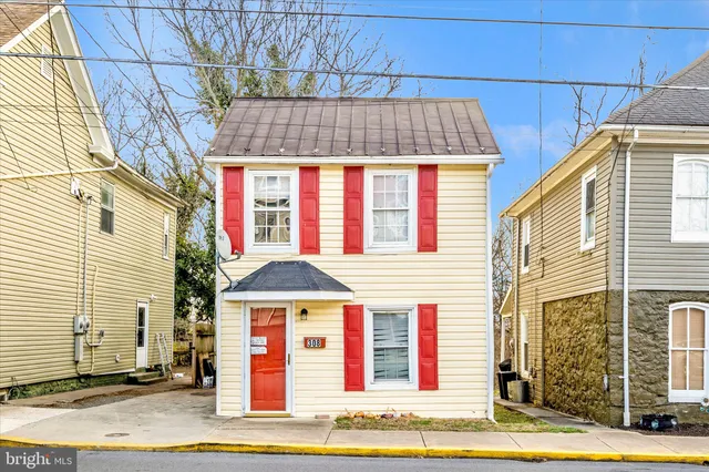 $172,000 | 308 South Raleigh Street, Martinsburg, WV 25401