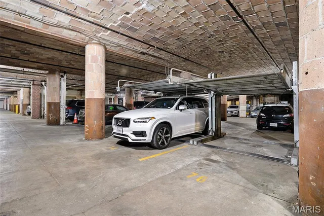 $140,000 | 1520 Washington Avenue, Unit R304, St. Louis, MO 63103