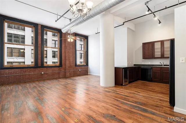 $140,000 | 1520 Washington Avenue, Unit R304, St. Louis, MO 63103