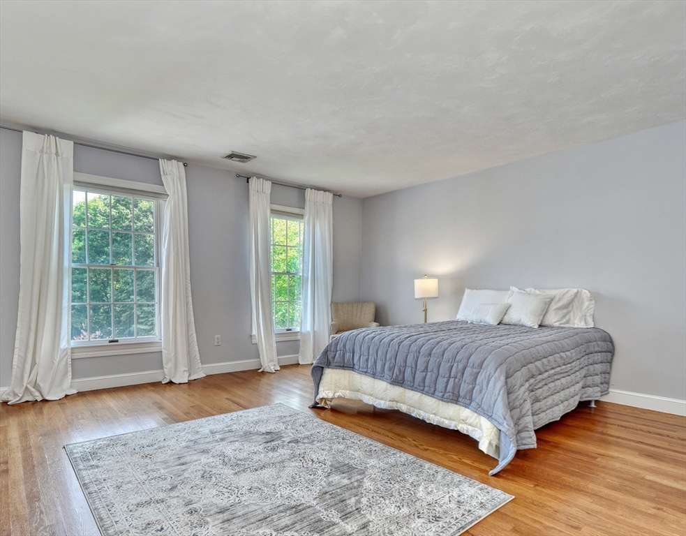 10 Garland Road Lincoln, MA 01773 - Photo 23 of 39