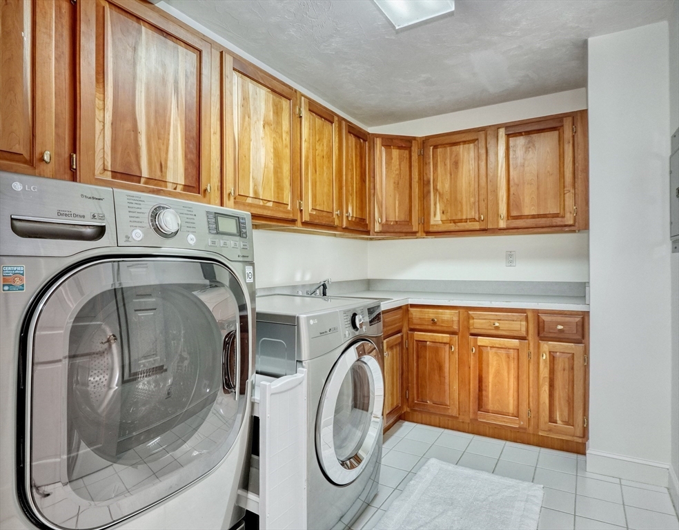 10 Garland Road Lincoln, MA 01773 - Photo 27 of 39