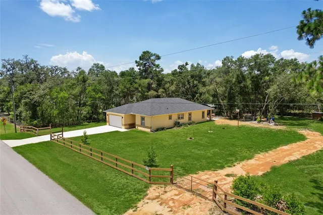 $530,000 | 33433 Loop Court, Webster, FL 33597