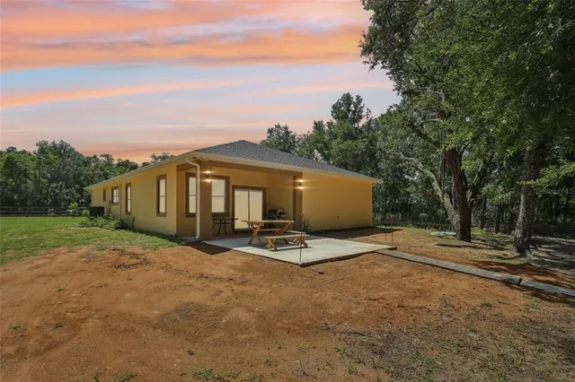 $530,000 | 33433 Loop Court, Webster, FL 33597