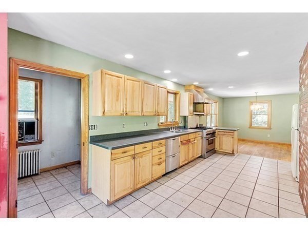 91 Crawford Road Oakham, MA 01068 - Photo 13 of 29