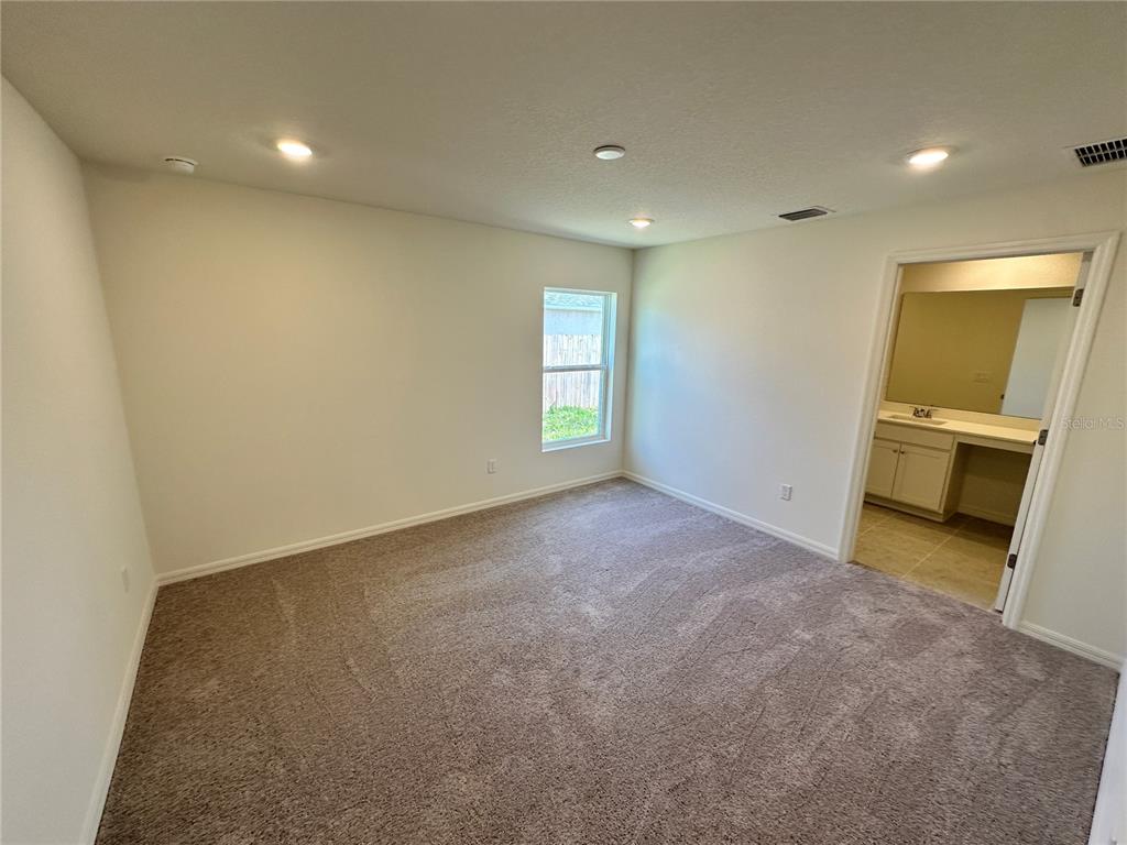 41 Round Tree Drive Palm Coast, FL 32164 - Photo 8 of 14