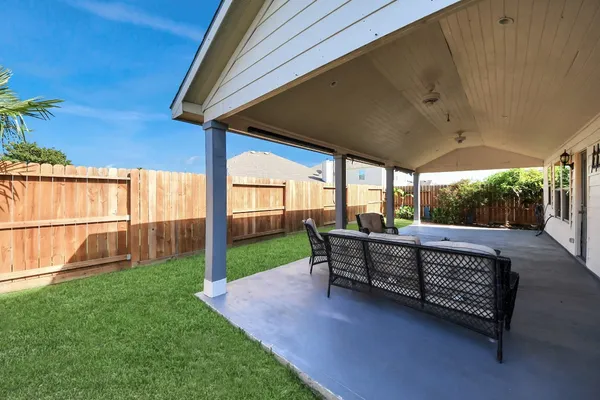 $2,500 | 2038 Eddlewood Court, Houston, TX 77049