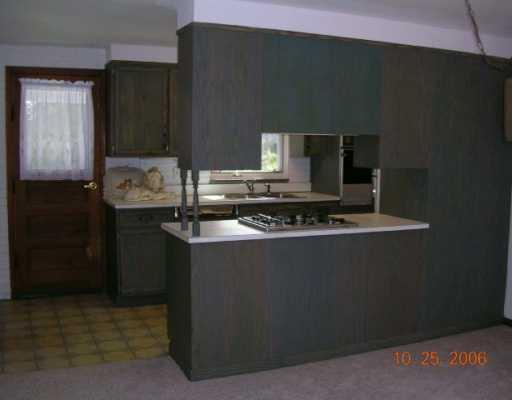 171 Baldwin Road Carnegie, PA 15106 - Photo 3 of 8 Gallery Image 3