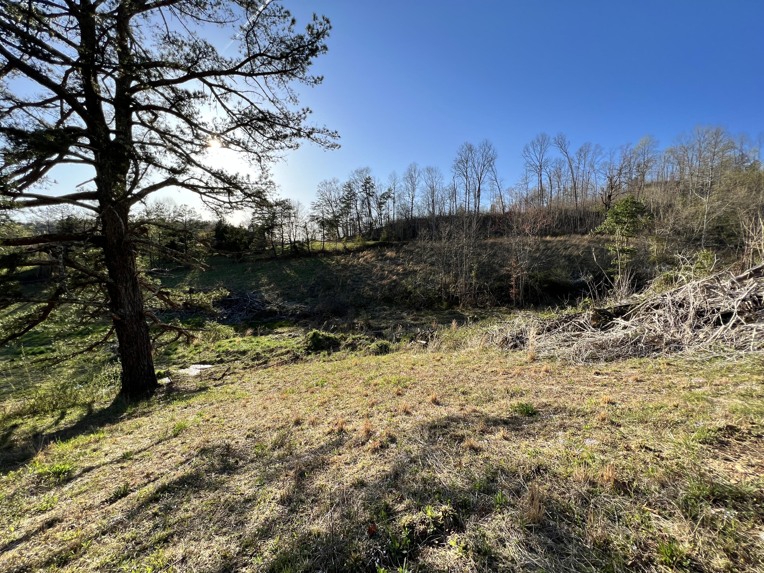 2905 Tidal Wave Road Corbin, KY 40701 - Photo 18 of 37 724F308E-34EA-44C7-B4E9-75355FF0C2A7