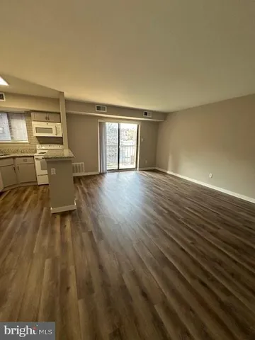 $1,860 | 1319 Valley Drive, Unit 1319, West Chester, PA 19382