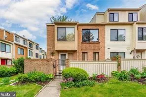 $2,000 | 14 Docena Court, Gaithersburg, MD 20886