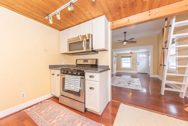 $180,000 | 209 North Ann Arbor Street, Saline, MI 48176