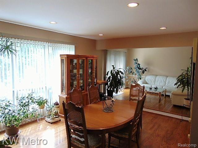 21301 Harvard Road Southfield, MI 48076 - Photo 2 of 17 DSC00869.JPG
