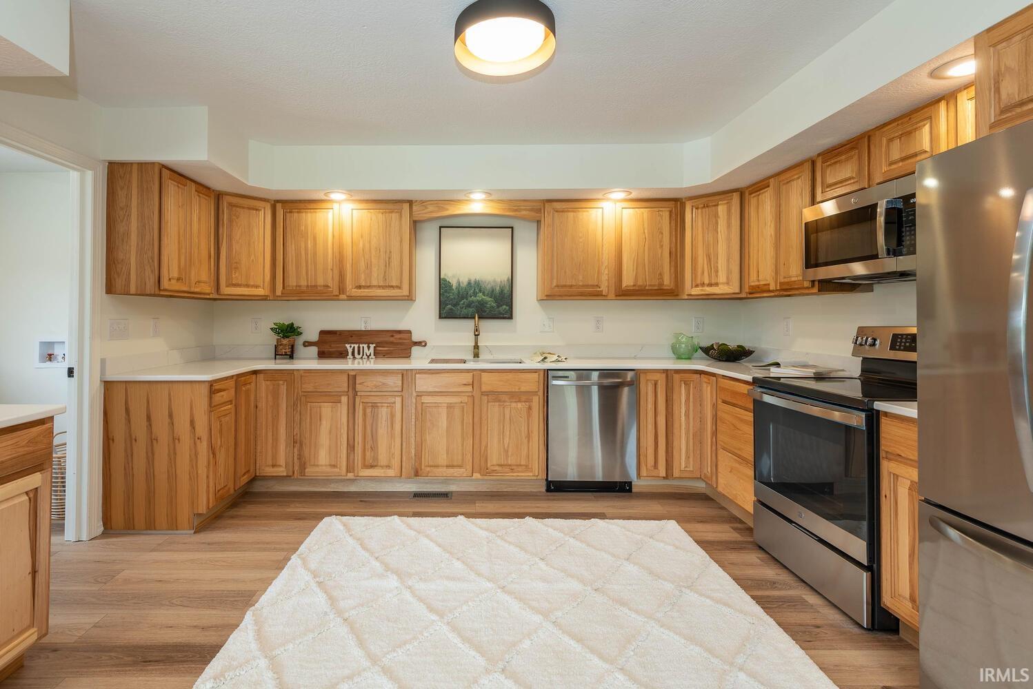 834 South Rockeast Road Bloomington, IN 47403 - Photo 6 of 31