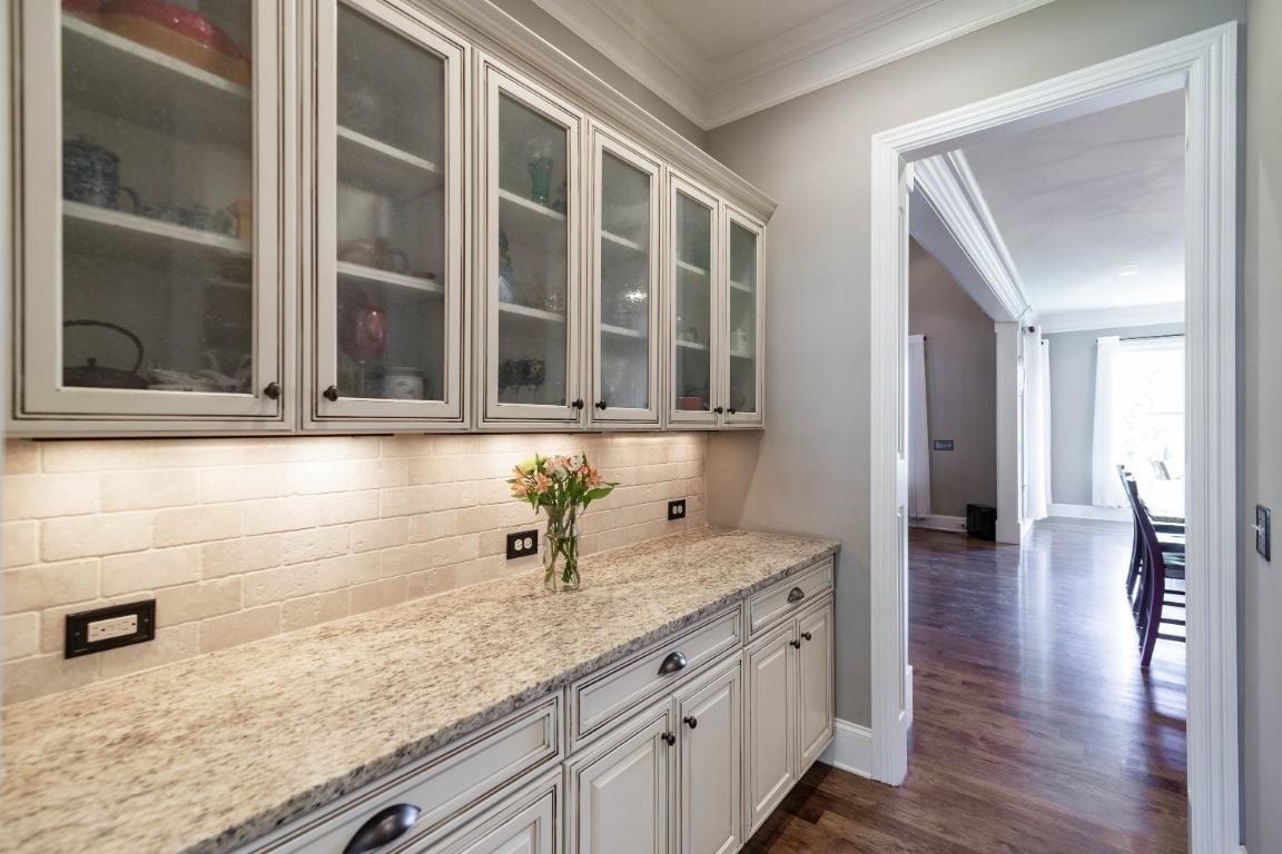 2172 Hartland Road Franklin, TN 37069 - Photo 10 of 31 Gallery Image 10