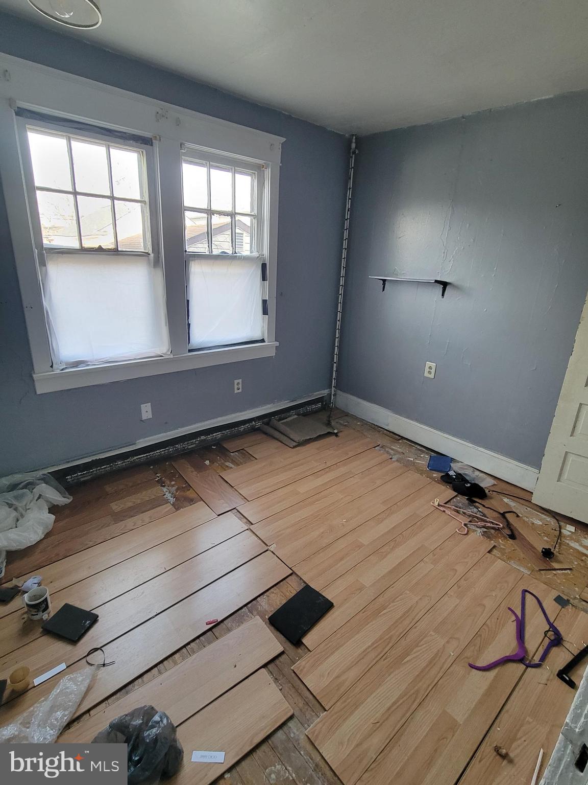 811 Washington Avenue Croydon, PA 19021 - Photo 19 of 35 a view of a room with wooden floor and window