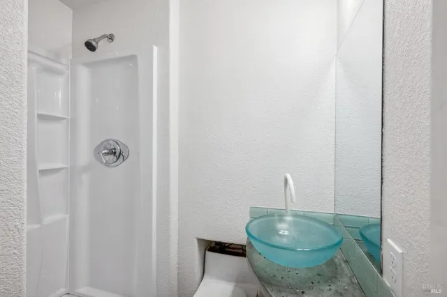 $649,000 | 17506 Summit Avenue, Guerneville, CA 95446