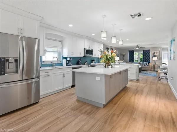 $4,500 | 744 110th Avenue North, Naples, FL 34108