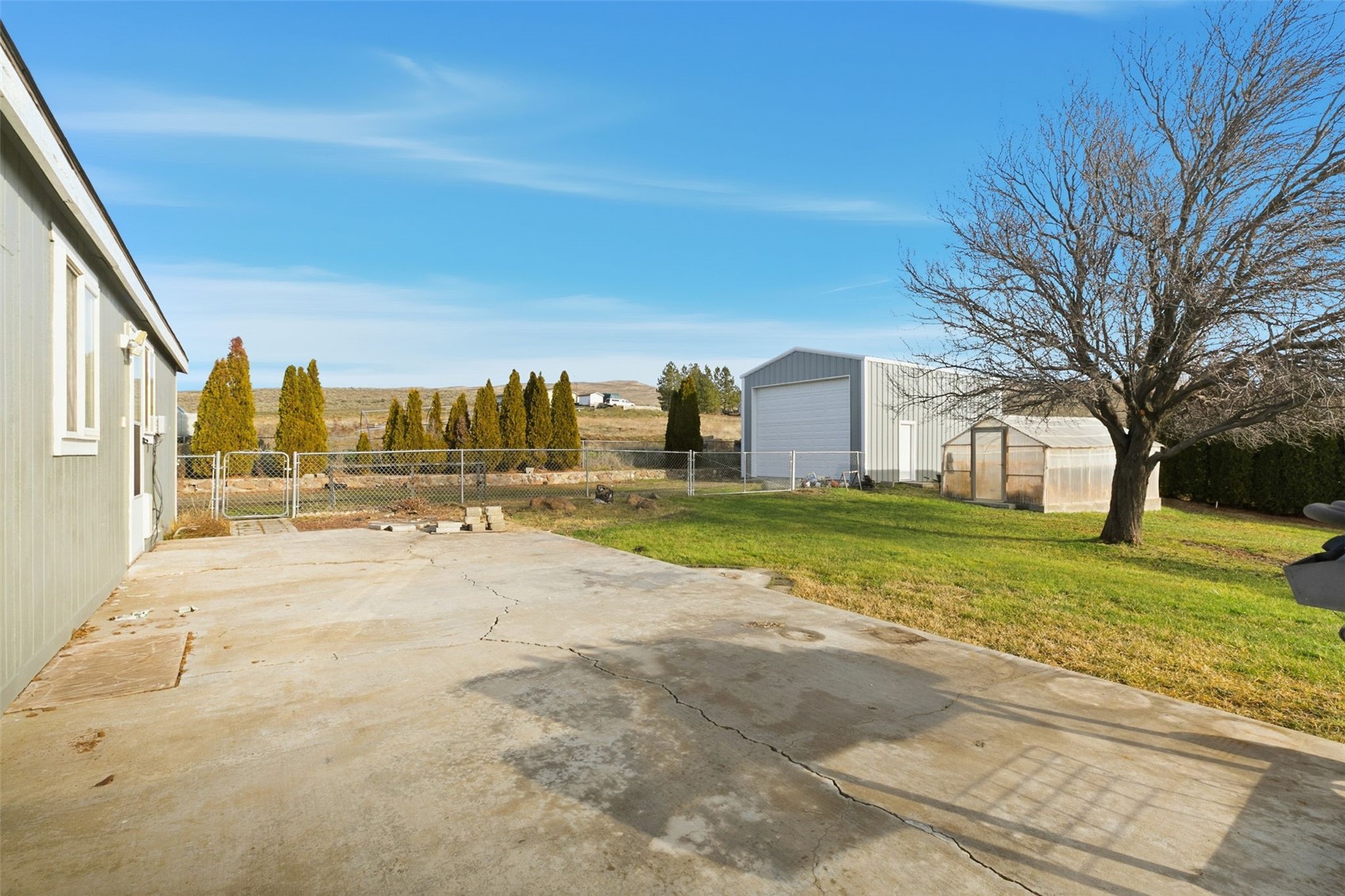 401 Clemans View Road Selah, WA 98942 - Photo 5 of 28