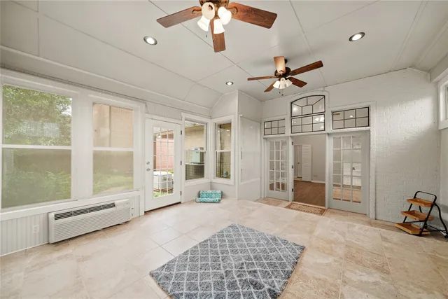 $300,000 | 120 Summerwood Street, Beaumont, TX 77706