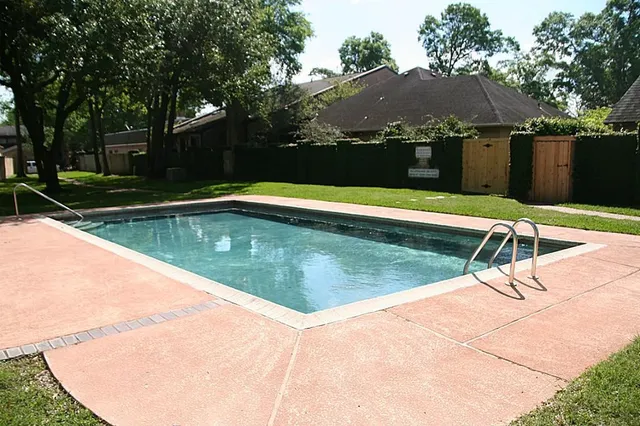 $300,000 | 120 Summerwood Street, Beaumont, TX 77706