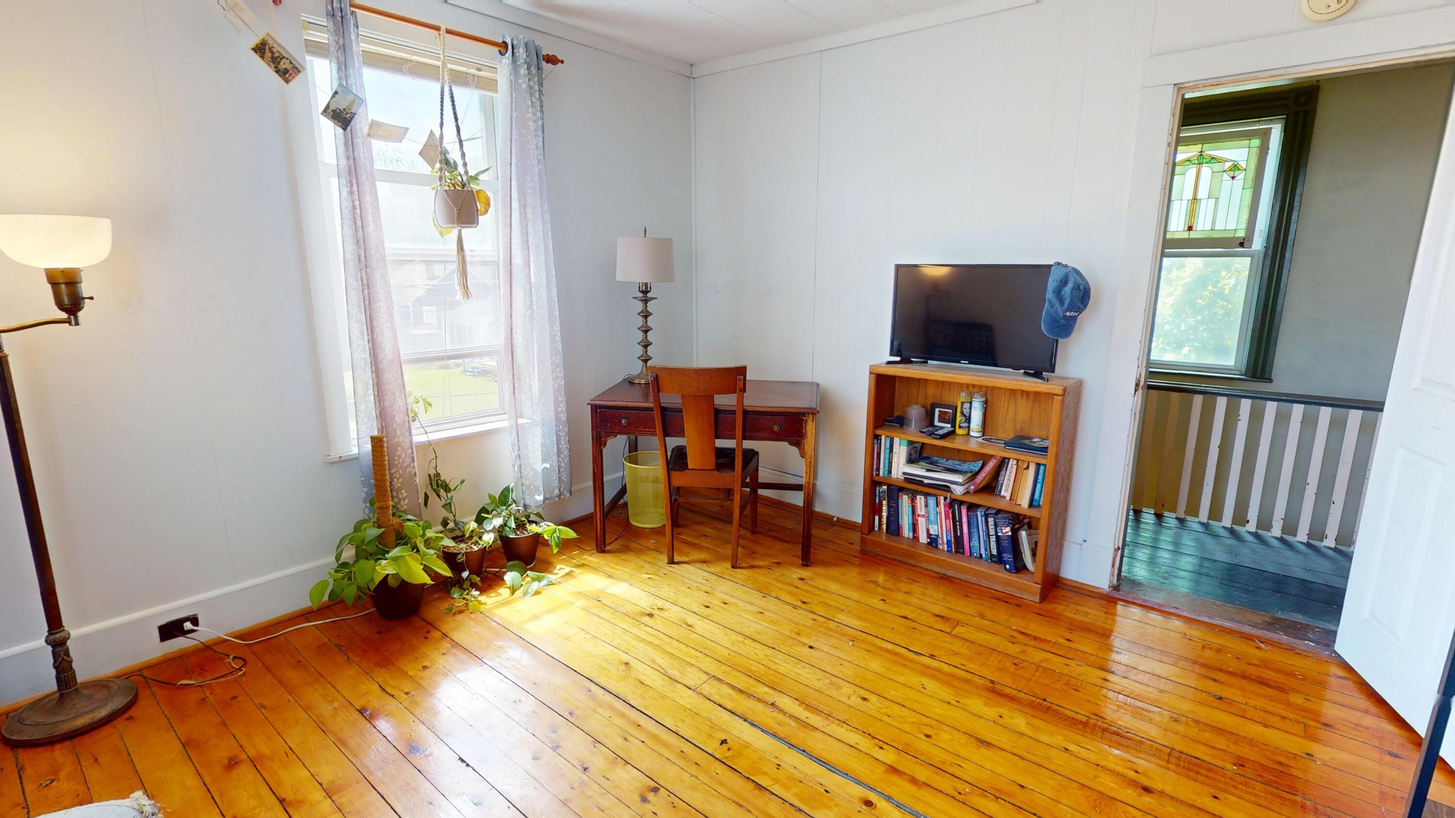 19 Russell Street Bangor, ME 04401 - Photo 17 of 33 15