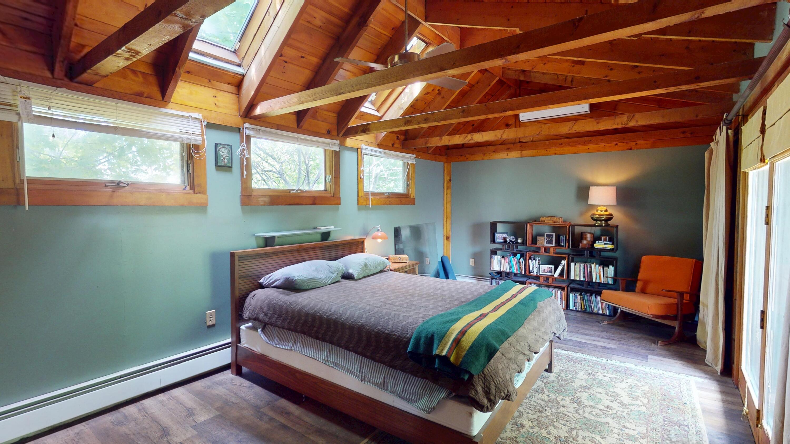 19 Russell Street Bangor, ME 04401 - Photo 26 of 33 25