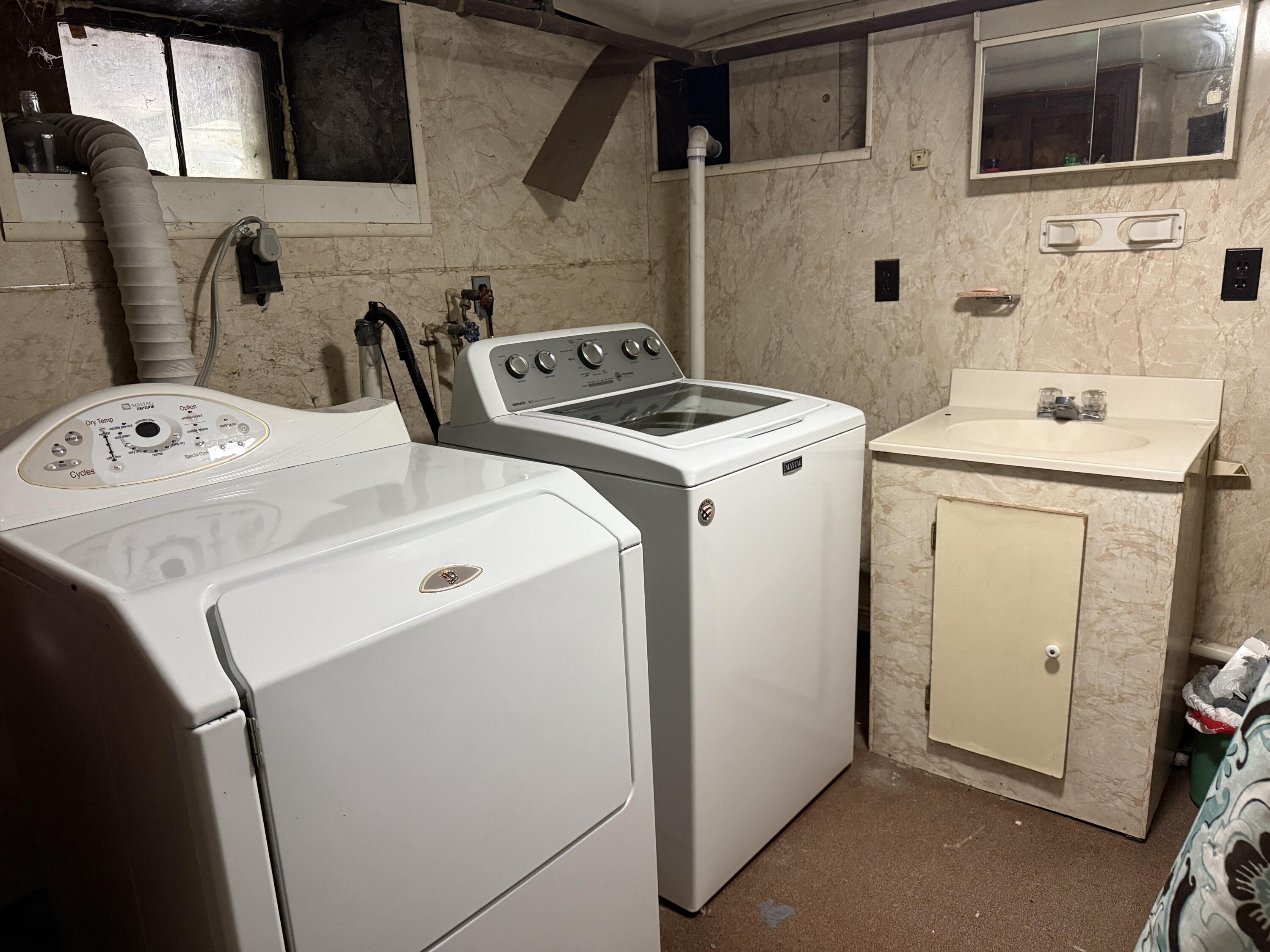 19 Russell Street Bangor, ME 04401 - Photo 29 of 33 28