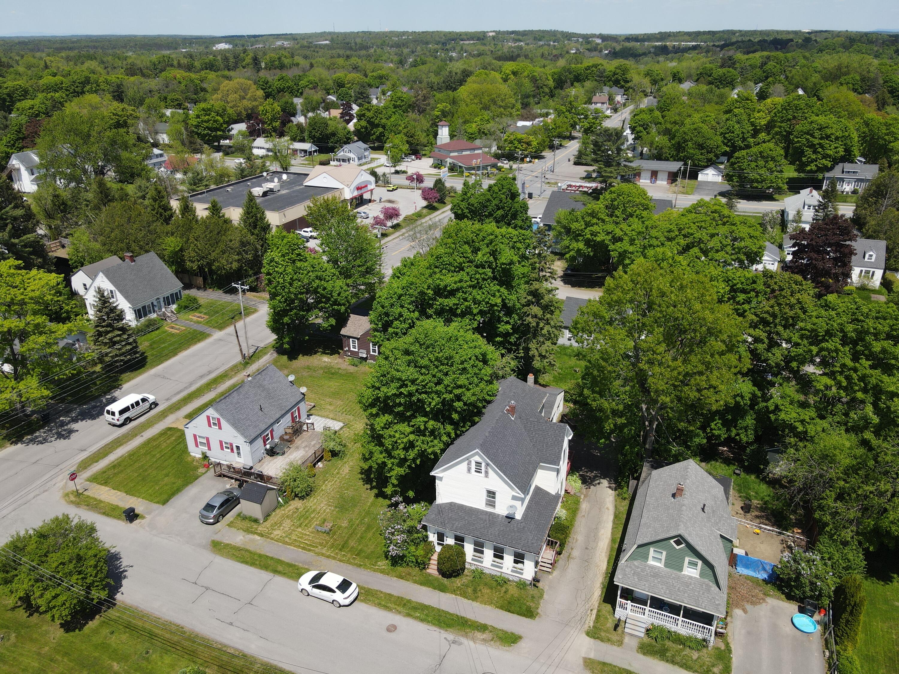 19 Russell Street Bangor, ME 04401 - Photo 3 of 33 3