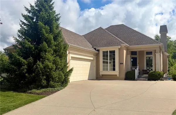 $675,000 | 11644 South Carriage Road, Olathe, KS 66062