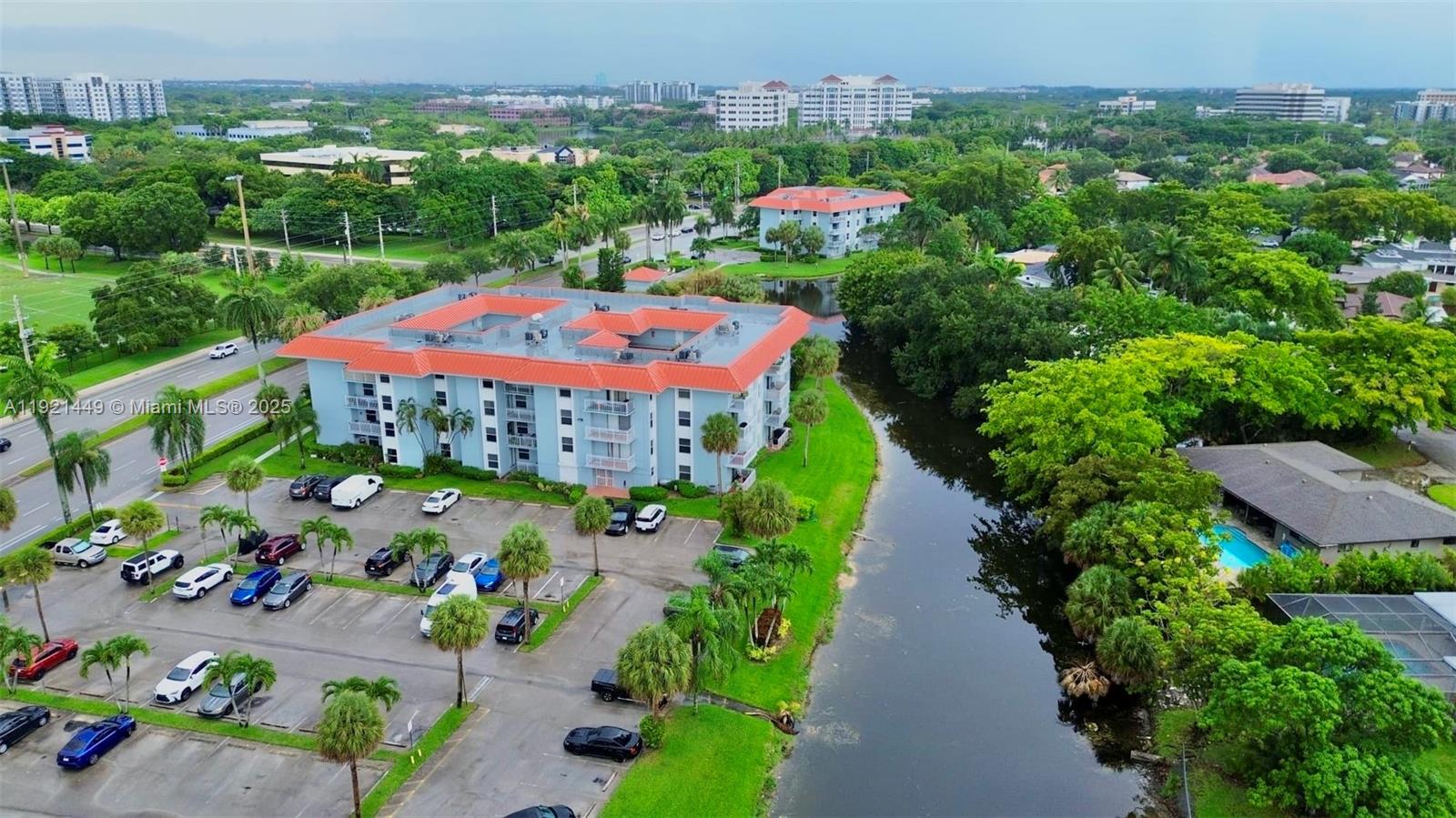 505 South Pine Island Road, Unit 407B Plantation, FL 33324 - Photo 13 of 23