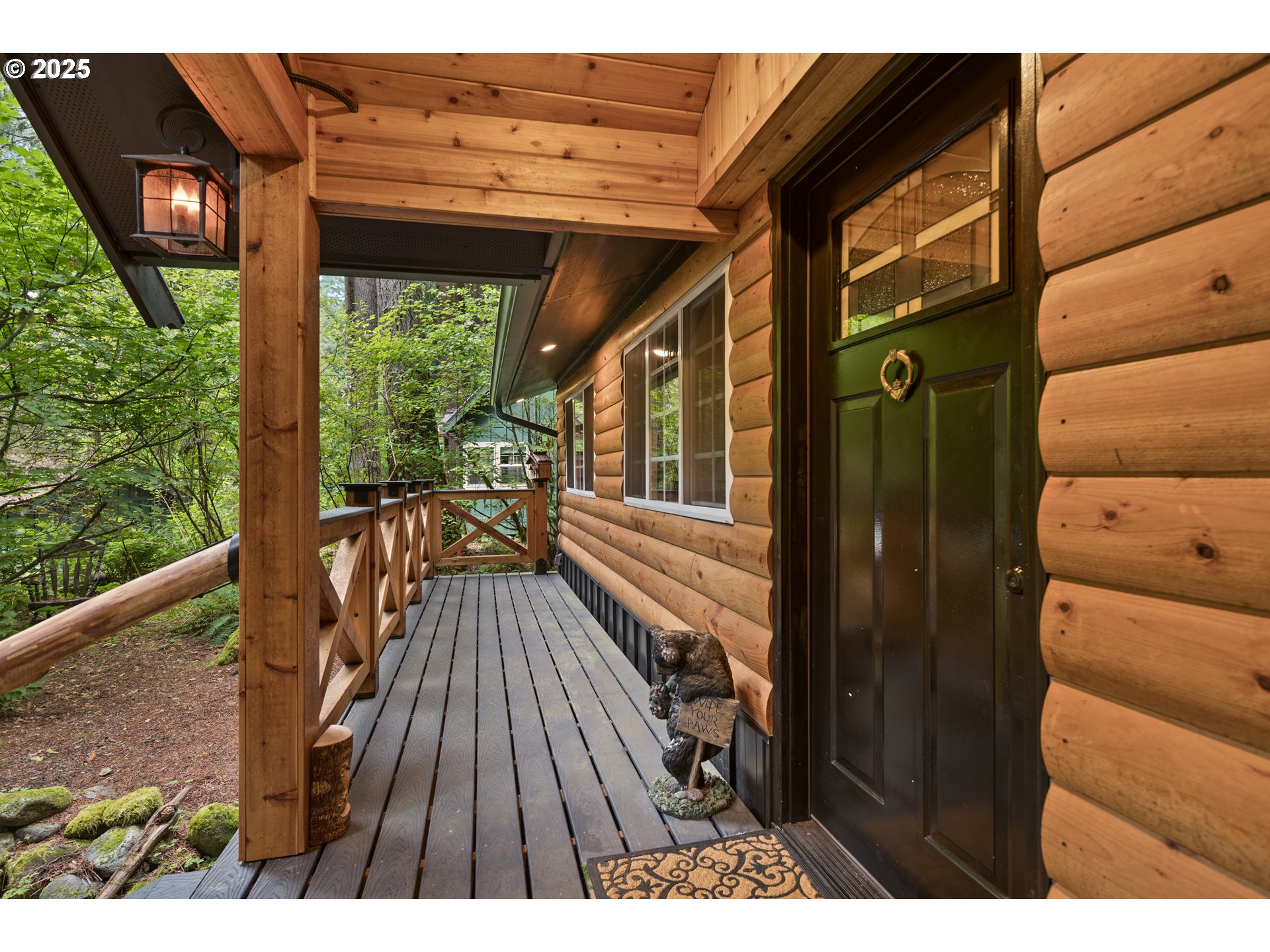 27172 East Marion Road Rhododendron, OR 97049 - Photo 4 of 48 a view of balcony with wooden floor