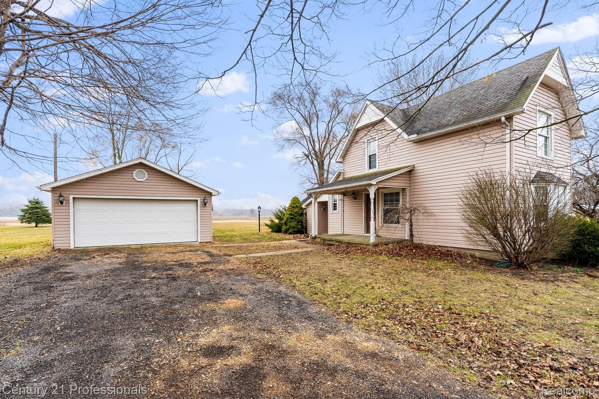 12400 Wabash Road Milan, MI 48160 - Photo 2 of 25 Wabash MLS-W020.jpg