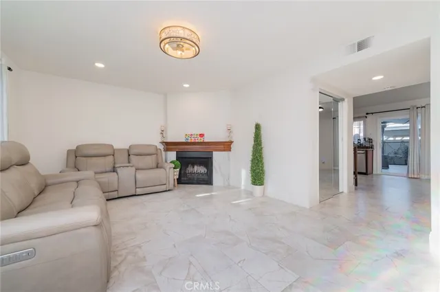 $4,300 | 7 Fairside, Irvine, CA 92614