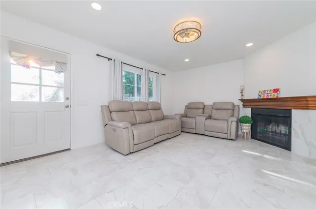 $4,300 | 7 Fairside, Irvine, CA 92614