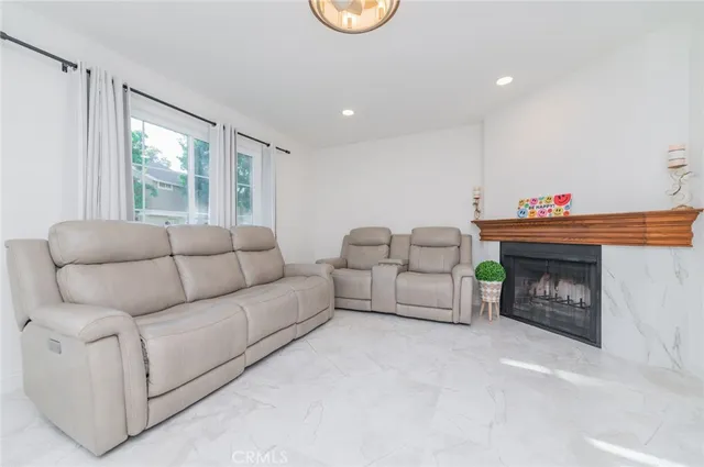 $4,300 | 7 Fairside, Irvine, CA 92614