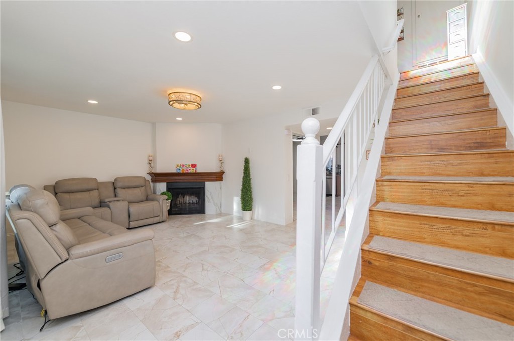 7 Fairside Irvine, CA 92614 - Photo 6 of 28