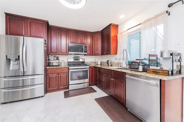 $4,300 | 7 Fairside, Irvine, CA 92614