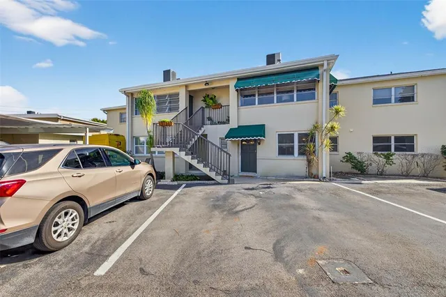 $349,000 | 1000 Rafael Boulevard Northeast, Unit 1, St. Petersburg, FL 33704