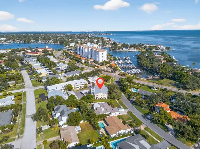 $349,000 | 1000 Rafael Boulevard Northeast, Unit 1, St. Petersburg, FL 33704