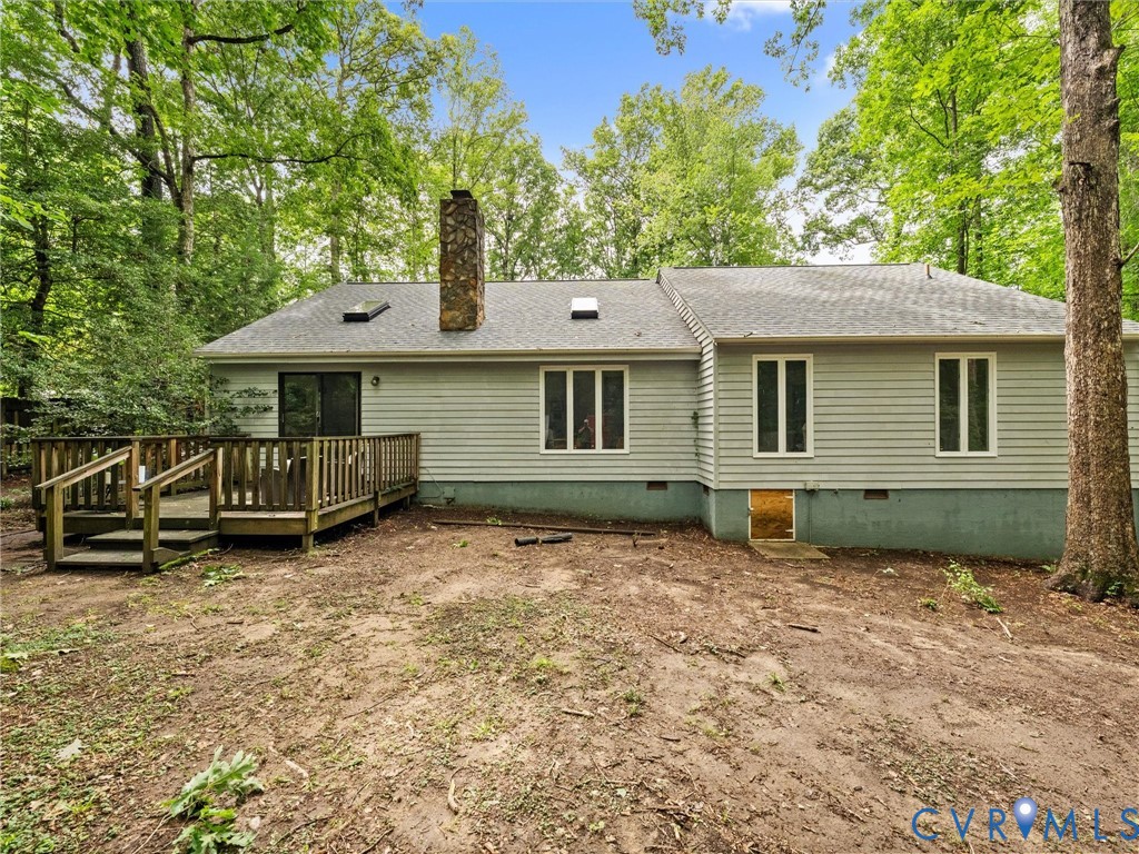 1625 Stone River Road North Chesterfield, VA 23235 - Photo 38 of 49 Rear exterior with light gray siding, dark gray sh