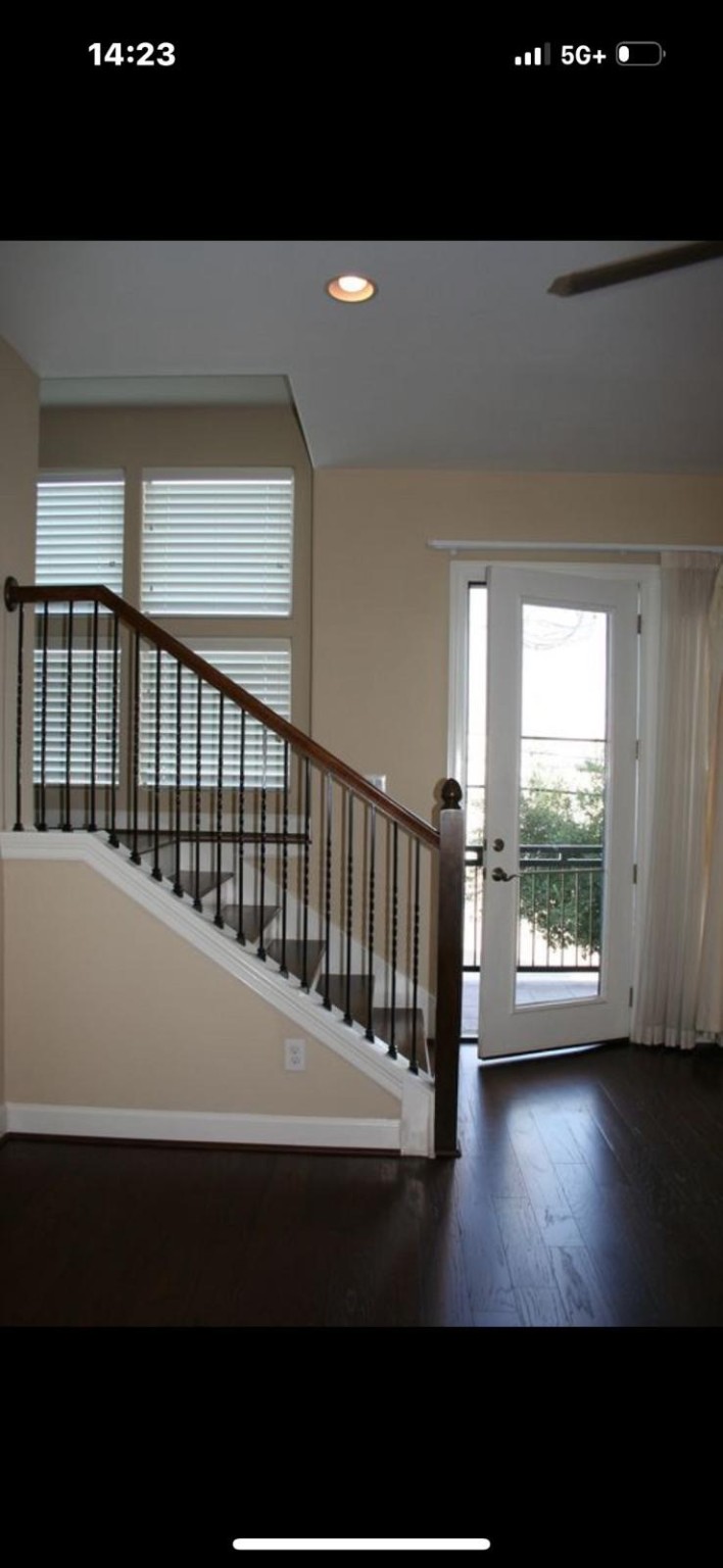 2814 Polk Street Houston, TX 77003 - Photo 4 of 9 a view of front door