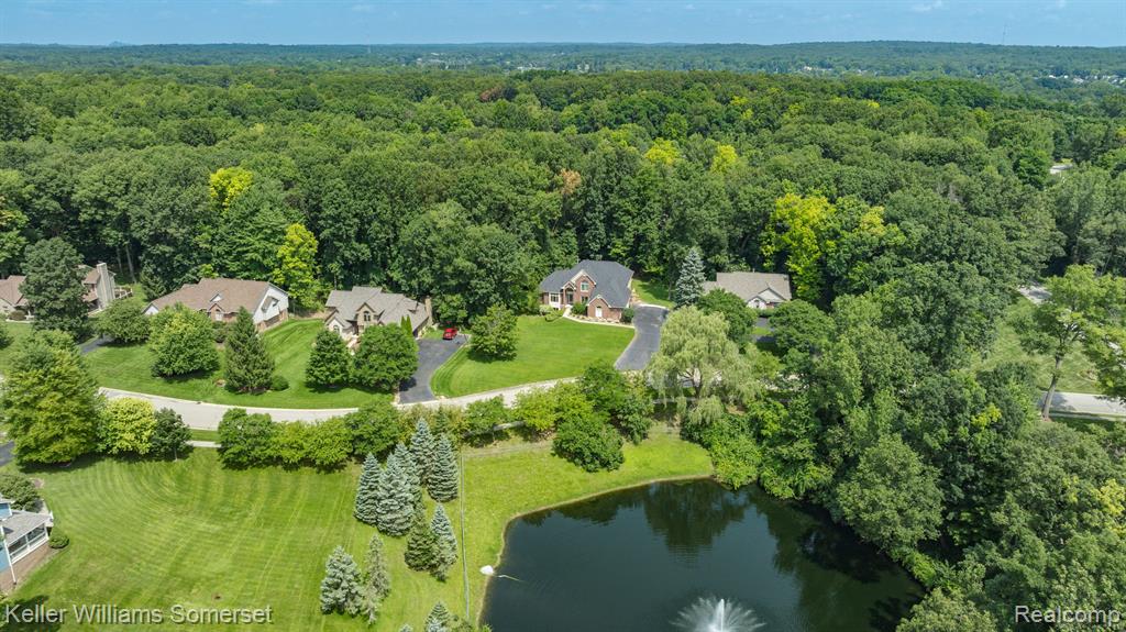 9732 Forest Ridge Drive Clarkston, MI 48348 - Photo 39 of 42 Gallery Image 39