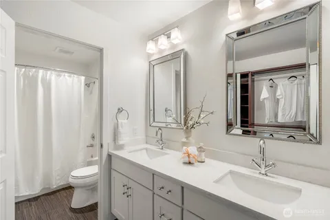 $575,000 | 1336 Bellevue Way Northeast, Unit 4, Bellevue, WA 98004