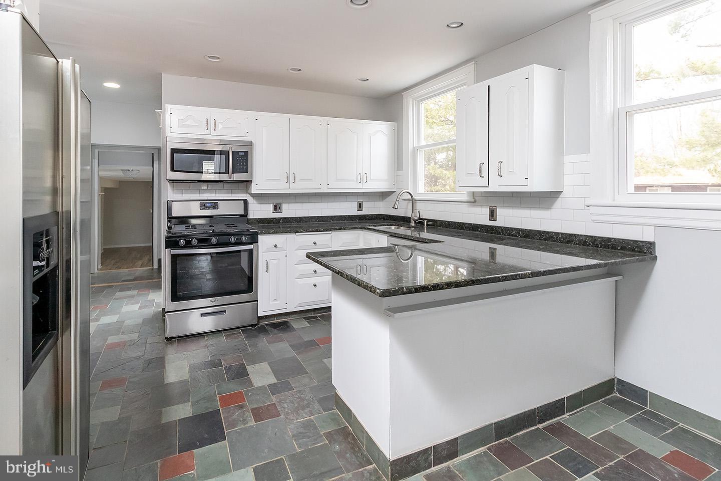 230 North Woodbury Road Pitman, NJ 08071 - Photo 8 of 24 Kitchen