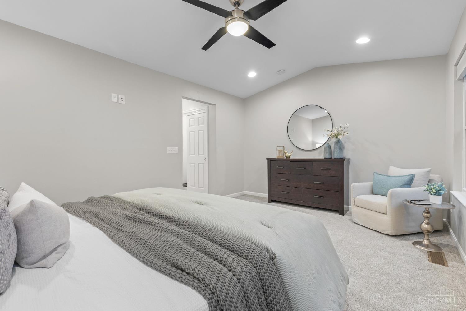 3655 Brotherton Road Cincinnati, OH 45209 - Photo 24 of 52