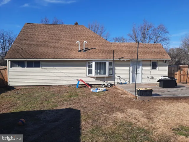 $415,000 | 334 Crabtree Drive, Levittown, PA 19055