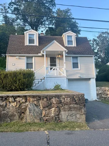 $2,350 | 56 Warner Avenue, Watertown, CT 06779