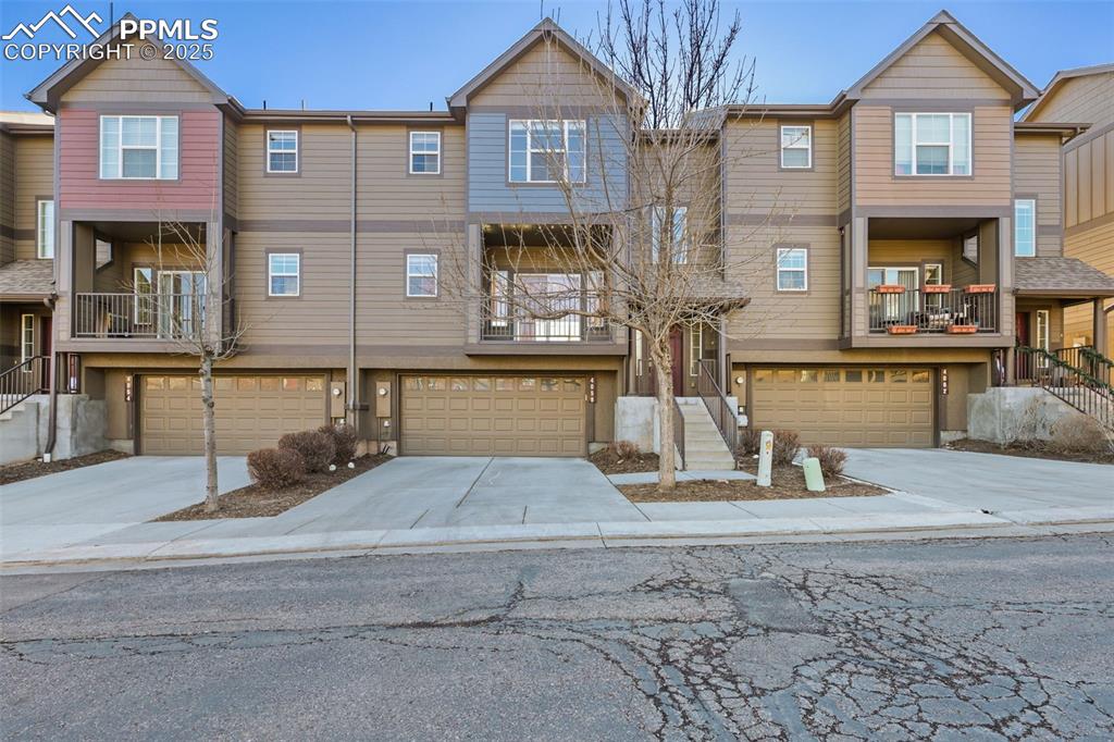 4058 Star View Colorado Springs, CO 80907 - Photo 5 of 43 a house view with a outdoor space