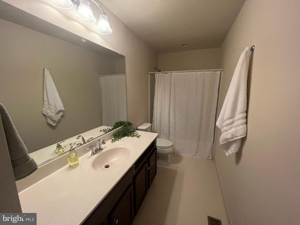3506 Bess Way Monrovia, MD 21770 - Photo 47 of 63 Hallway upstairs Bathroom
